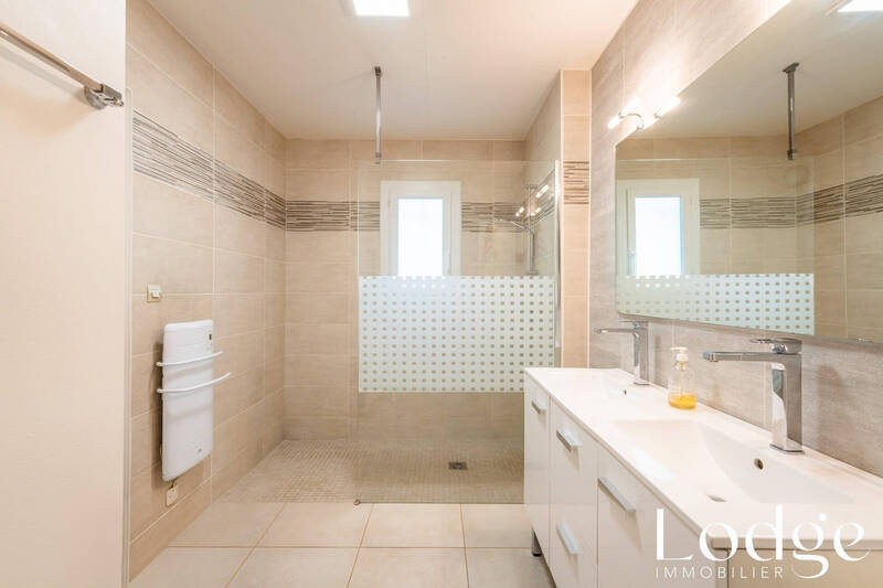 Vente maison 6 pièces 180 m² à Auriol 13390