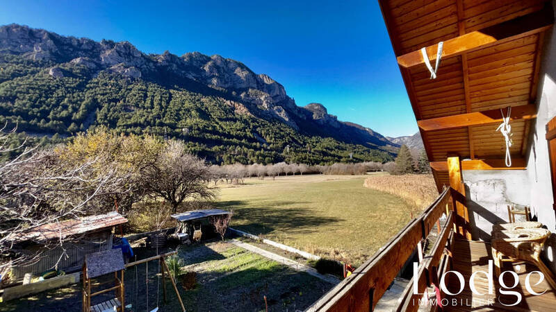 Vente maison 7 pièces 150 m² à La Roche-de-Rame 05310