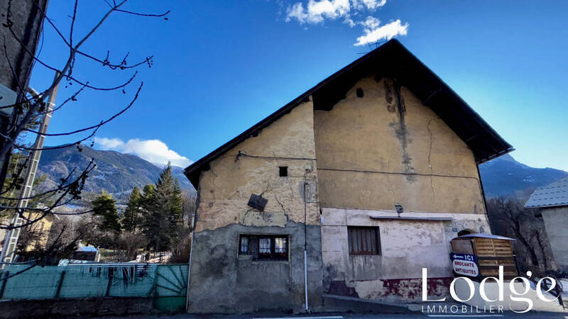 Vente maison 7 pièces 350 m² à Briançon 05100