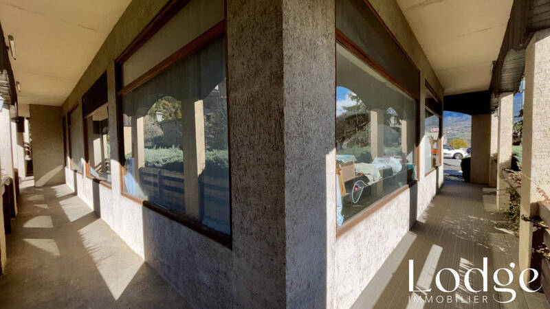 Vente immeuble 262 m² à Embrun 05200