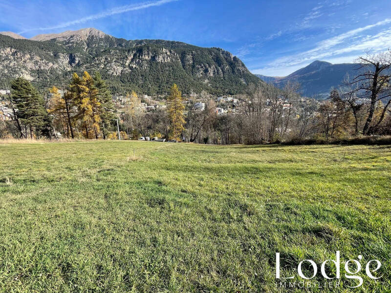 Vente terrain 994 m² à Briançon 05100