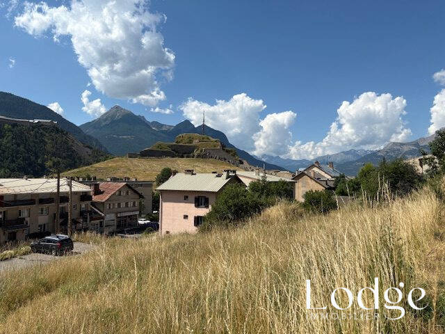 Vente terrain 513 m² à Briançon 05100