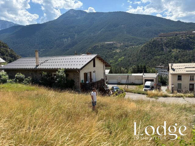Vente terrain 513 m² à Briançon 05100