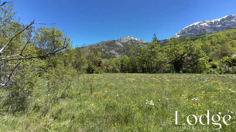 Vente terrain 1250 m² à Pelvoux 05340