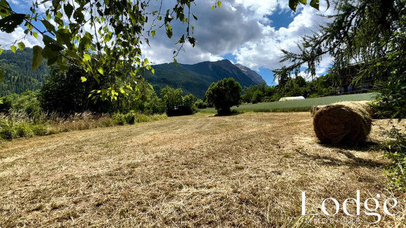 Vente terrain 1224 m² à Pelvoux 05340