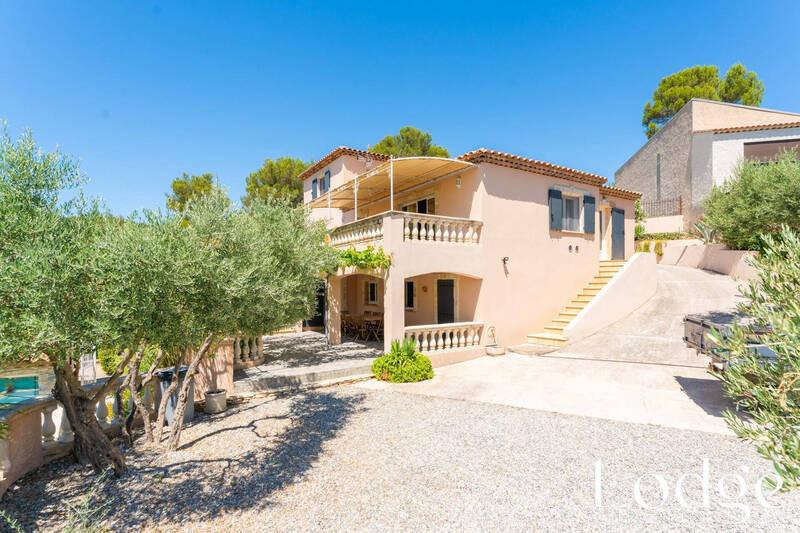 Vente maison 6 pièces 158.58 m² à Peypin 13124