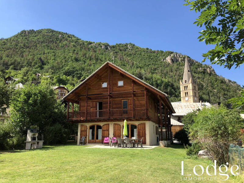 Vente maison 8 pièces 175 m² à Pelvoux 05340