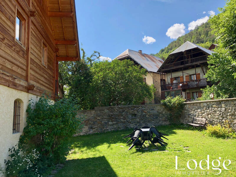 Vente maison 8 pièces 175 m² à Pelvoux 05340