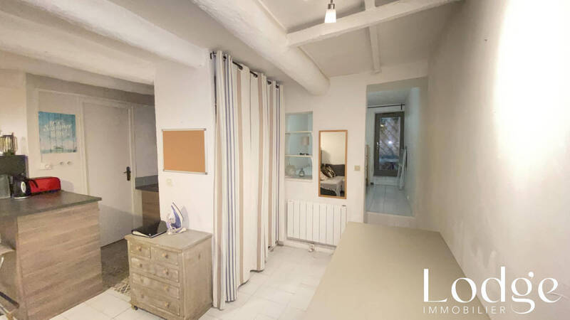 Location appartement 2 pièces 37 m² à Aix-en-Provence 13100 - 860 €