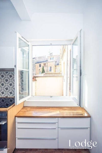 Location appartement 3 pièces 73 m² à Aix-en-Provence 13100 - 1 390 €