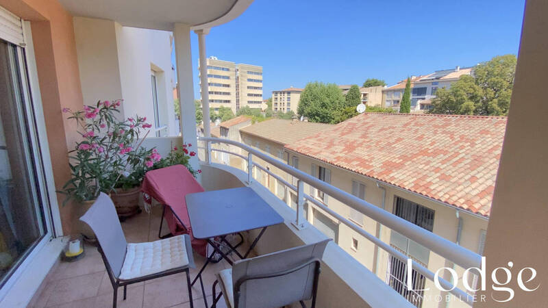 Location appartement 2 pièces 43.38 m² à Aix-en-Provence 13100 - 899 €