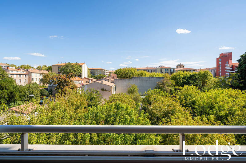 Vente appartement 4 pièces 101 m² à Aix-en-Provence 13100