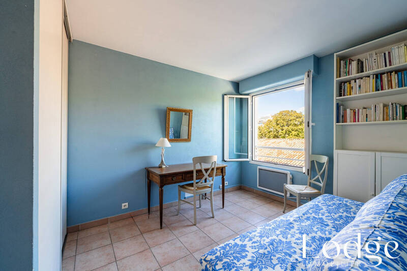 Vente appartement 4 pièces 101 m² à Aix-en-Provence 13100