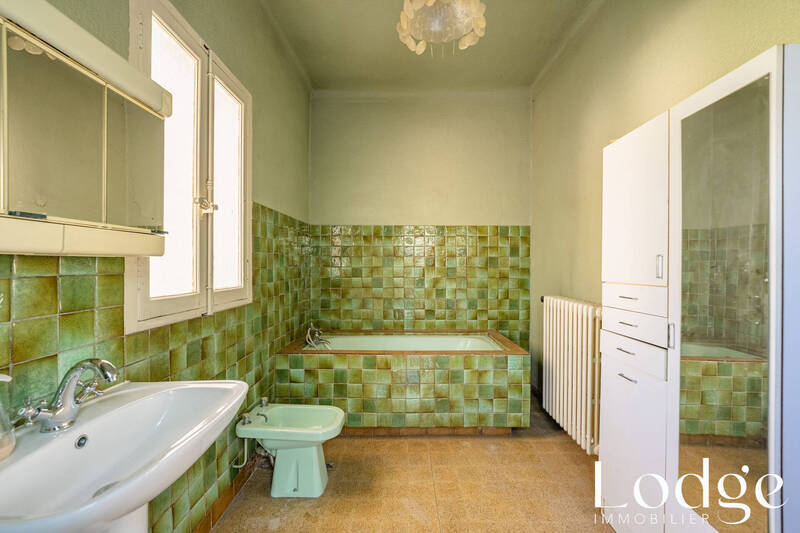 Vente maison 10 pièces 220 m² à Aix-en-Provence 13100