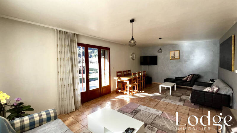 Vente maison 7 pièces 150 m² à La Roche-de-Rame 05310