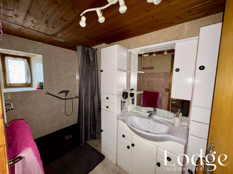 Vente maison 7 pièces 350 m² à Briançon 05100