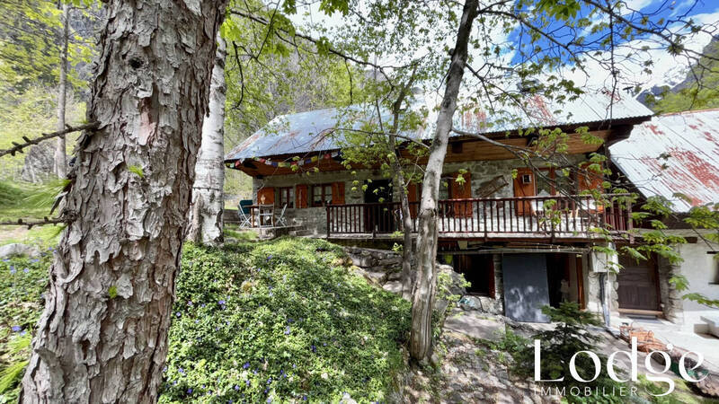 Vente maison 6 pièces 120 m² à Pelvoux 05340