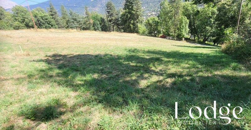Vente terrain 994 m² à Briançon 05100