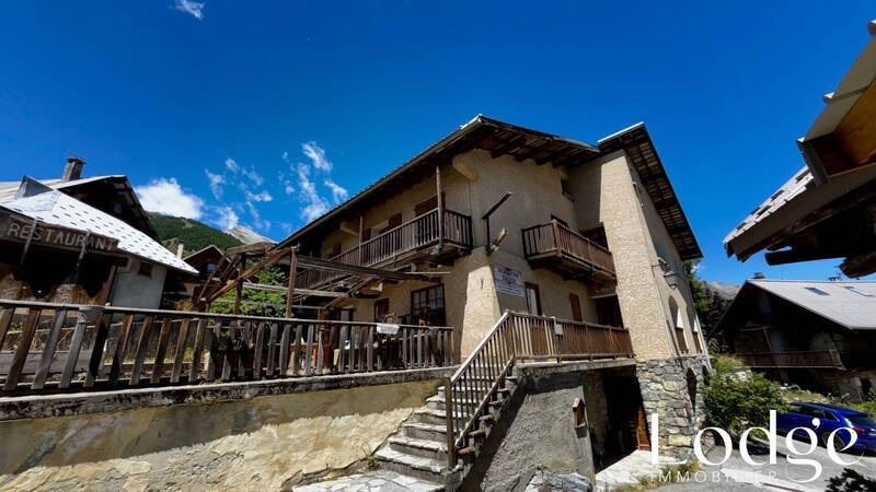 Vente maison 12 pièces 400 m² à Pelvoux 05340