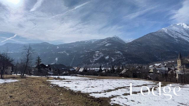 Vente terrain 614 m² à Pelvoux 05340