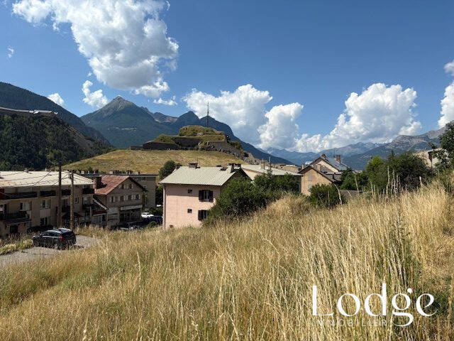 Vente terrain 513 m² à Briançon 05100