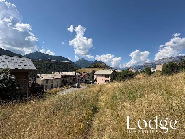 Vente terrain 513 m² à Briançon 05100