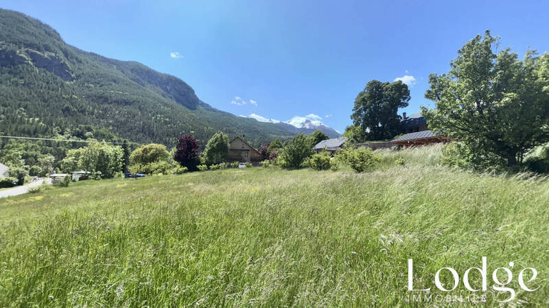 Vente terrain 2727 m² à Pelvoux 05340