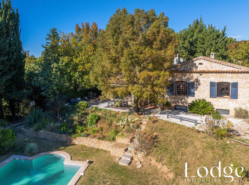 Vente maison 8 pièces 250 m² à Aix-en-Provence 13100