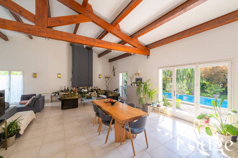 Vente maison 6 pièces 180 m² à Auriol 13390