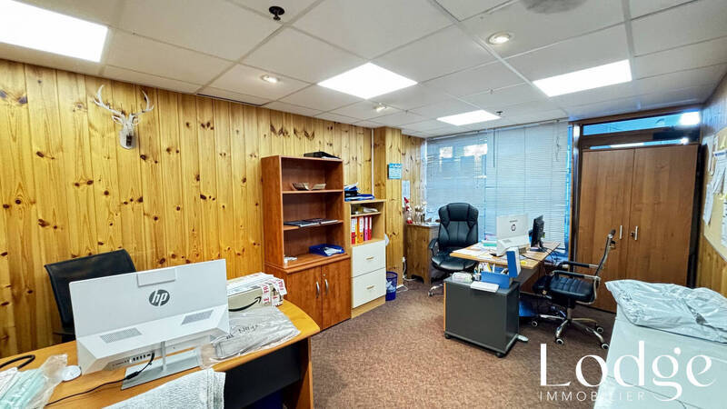 Vente immeuble 85 m² à Puy-Saint-Vincent 05290