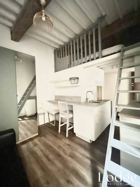 Location appartement 1 pièce 14.23 m² à Aix-en-Provence 13100 - 650 €
