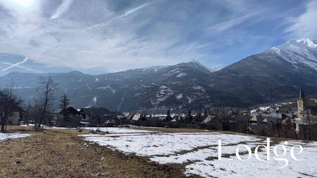 Vente terrain 614 m² à Pelvoux 05340