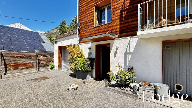Vente maison 8 pièces 160 m² à Briançon 05100