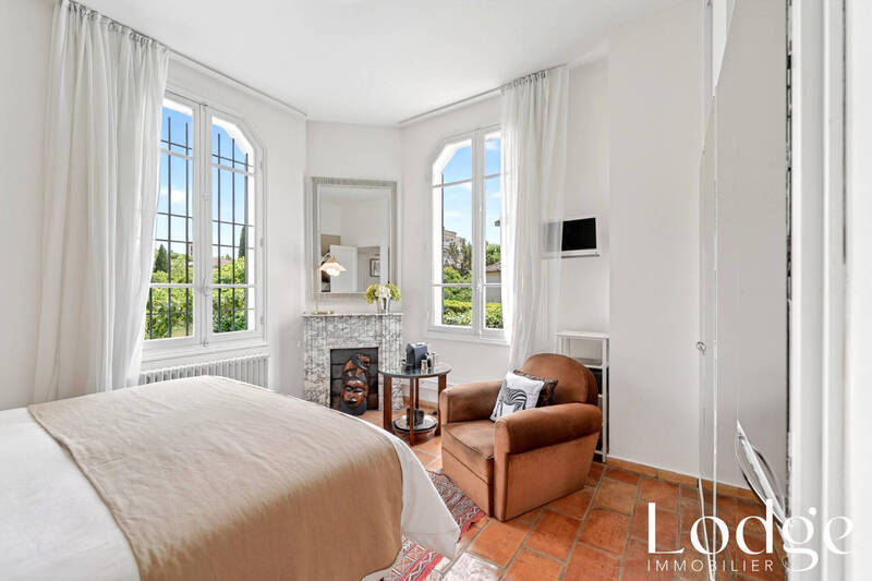 Vente maison 7 pièces 166.29 m² à Aix-en-Provence 13100