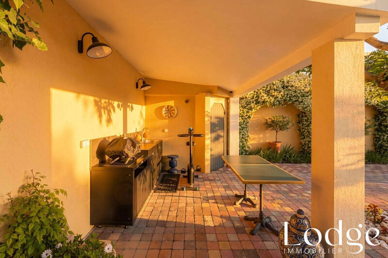 Vente maison 7 pièces 166.29 m² à Aix-en-Provence 13100