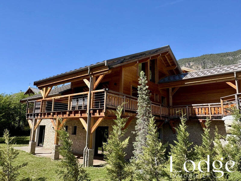 Vente maison 6 pièces 256 m² à Briançon 05100