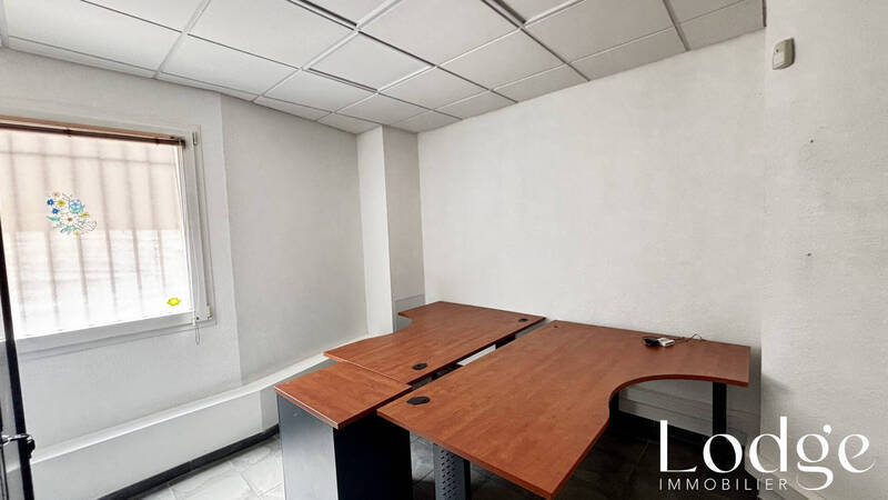 Location local 3 pièces 45 m² à Briançon 05100 667 €