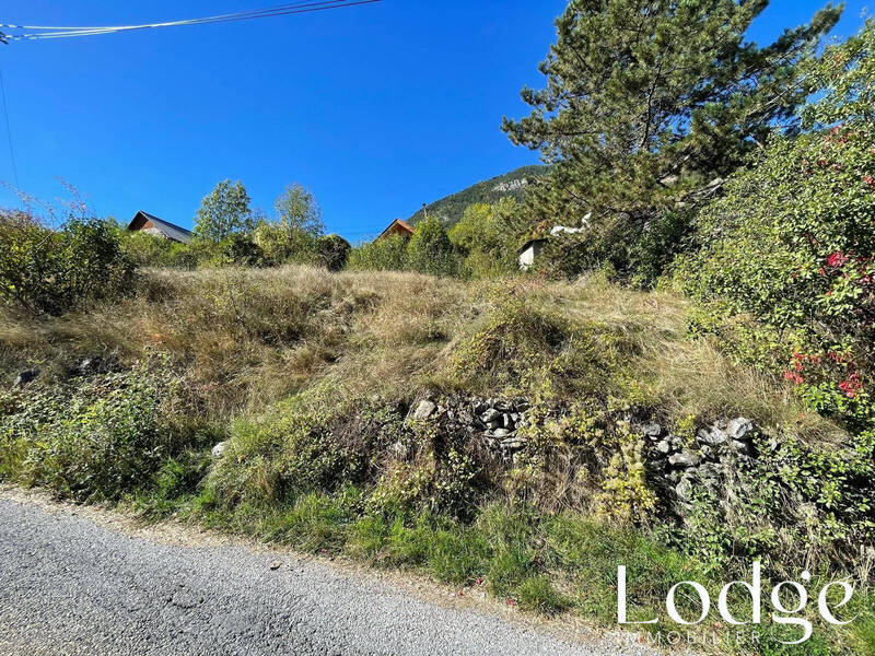 Bien vendu terrain 845 m² à L' Argentière-la-Bessée 05120