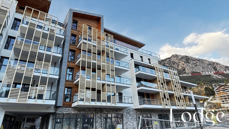 Location appartement 3 pièces 63 m² à Briançon 05100 - 987 €