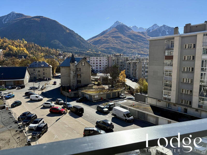 Location appartement 3 pièces 63 m² à Briançon 05100 - 987 €