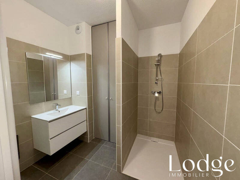 Location appartement 3 pièces 63 m² à Briançon 05100 - 990 €