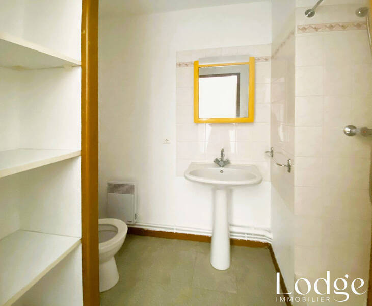 Location appartement 1 pièce 15.4 m² à Aix-en-Provence 13090 - 528 €