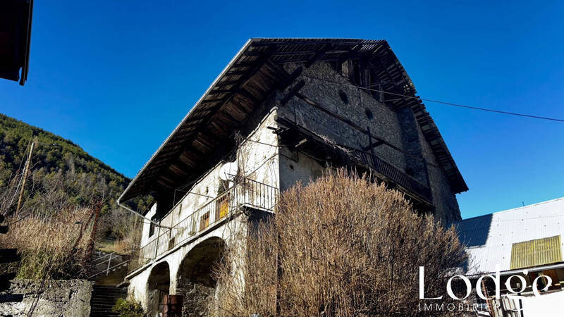 Vente maison 10 pièces 350 m² à L' Argentière-la-Bessée 05120