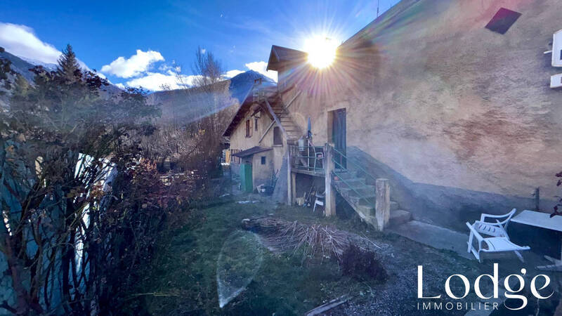 Vente maison 7 pièces 350 m² à Briançon 05100