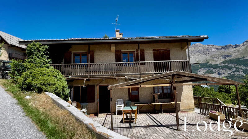 Vente maison 12 pièces 400 m² à Pelvoux 05340
