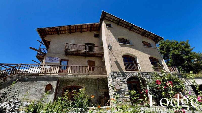 Vente maison 12 pièces 400 m² à Pelvoux 05340