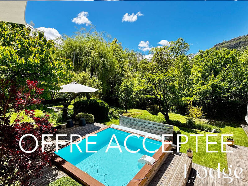Vente maison 8 pièces 160 m² à Briançon 05100