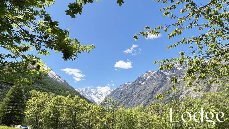 Vente terrain 1352 m² à Puy-Saint-Vincent 05290