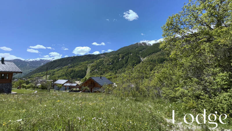 Vente terrain 1250 m² à Pelvoux 05340