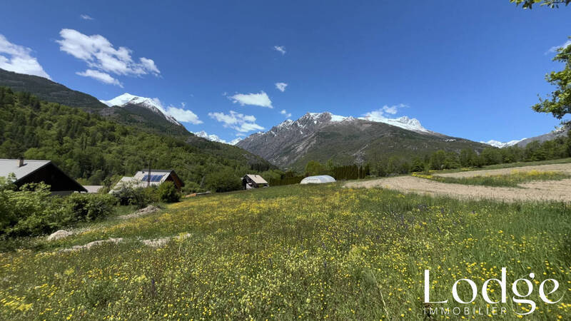 Vente terrain 1717 m² à Pelvoux 05340